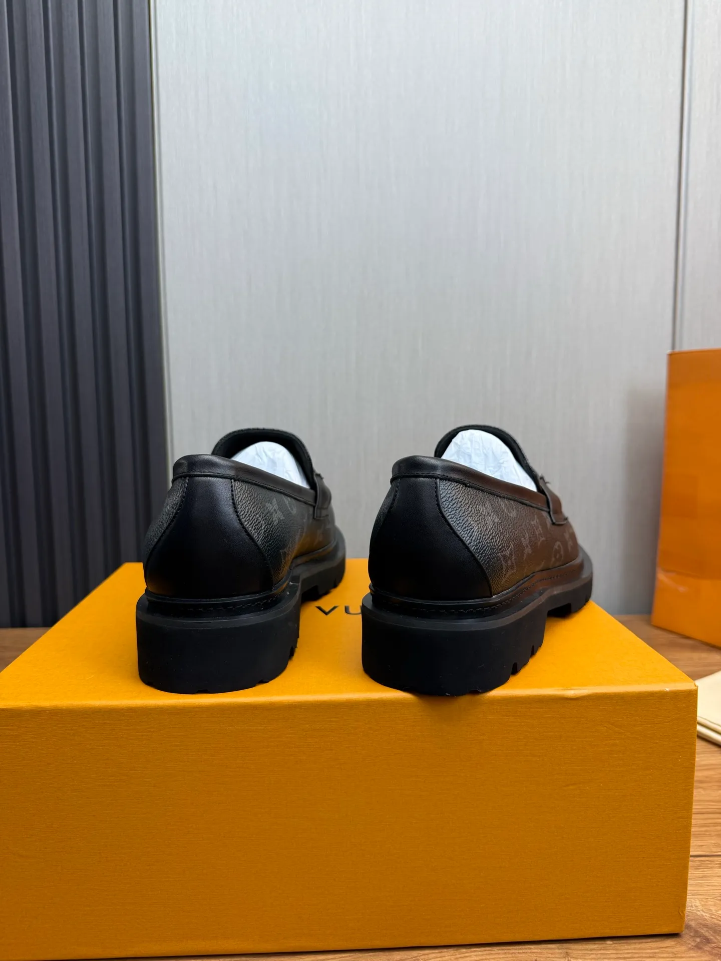 Factory 680💰 LV. Men's business casual leather shoes, all made of imported original brand leather, just to create a more comfortable wearing experience, original non-slip and wear-resistant outsole ✔️16-45 (38.45 non-returnable)